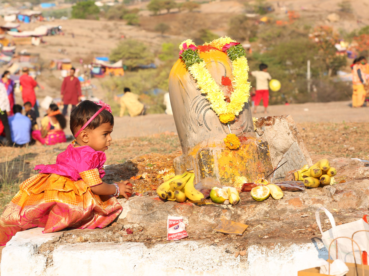 Maha Shivaratri 2021: Rush At Keesaragutta Photo Gallery - Sakshi3