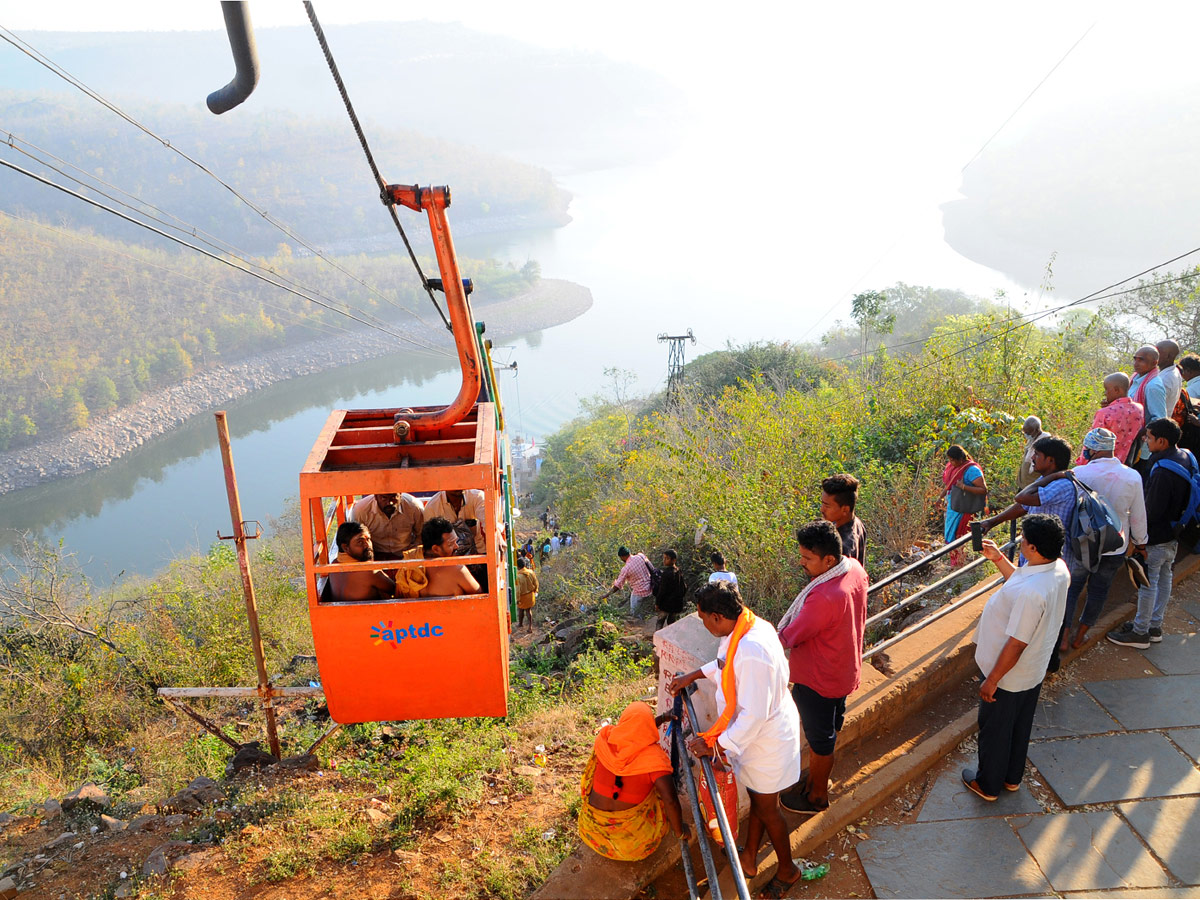 Maha Shivaratri Celebrations At Srisailam Mallikarjuna Swamy Temple Photo Gallery - Sakshi22