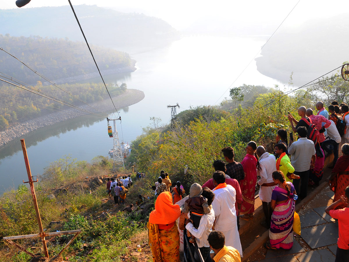 Maha Shivaratri Celebrations At Srisailam Mallikarjuna Swamy Temple Photo Gallery - Sakshi23