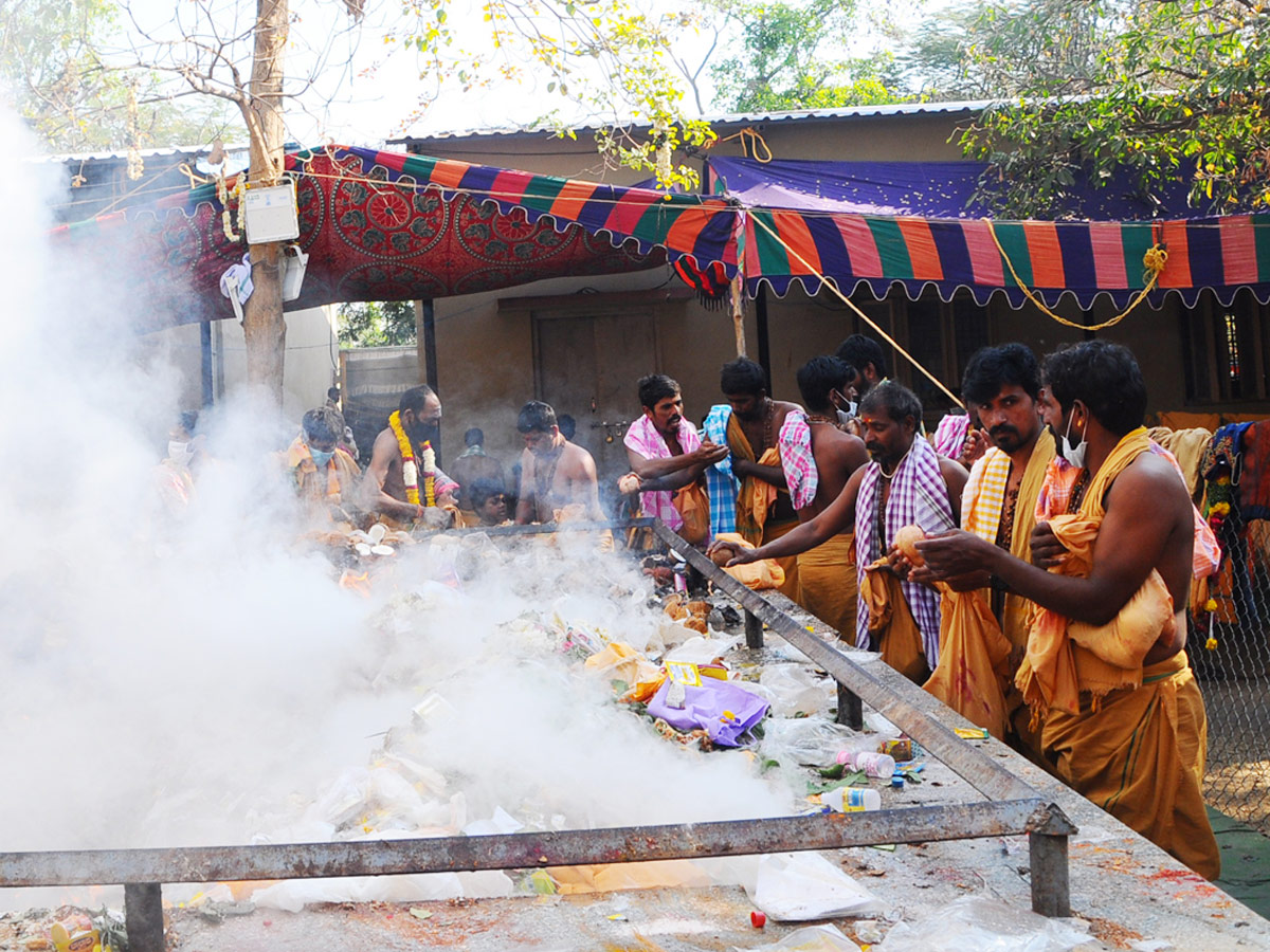 Maha Shivaratri Celebrations At Srisailam Mallikarjuna Swamy Temple Photo Gallery - Sakshi25