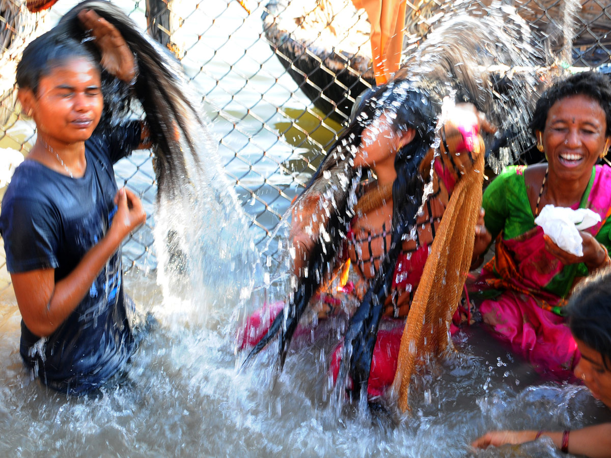 Maha Shivaratri Celebrations At Srisailam Mallikarjuna Swamy Temple Photo Gallery - Sakshi33