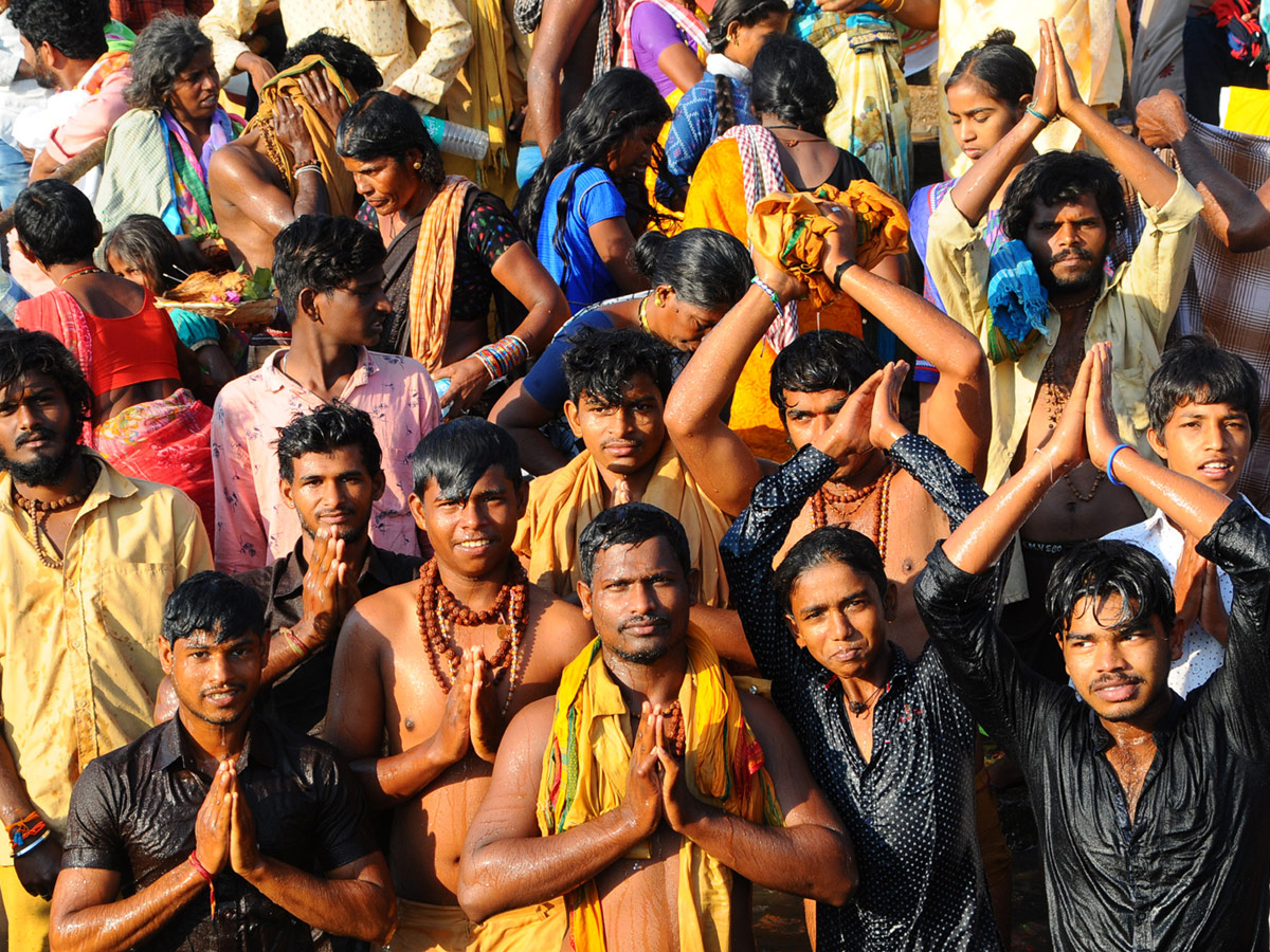 Maha Shivaratri Celebrations At Srisailam Mallikarjuna Swamy Temple Photo Gallery - Sakshi34