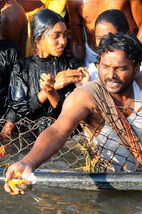 Maha Shivaratri Celebrations At Srisailam Mallikarjuna Swamy Temple Photo Gallery - Sakshi42