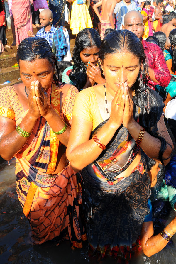 Maha Shivaratri Celebrations At Srisailam Mallikarjuna Swamy Temple Photo Gallery - Sakshi46