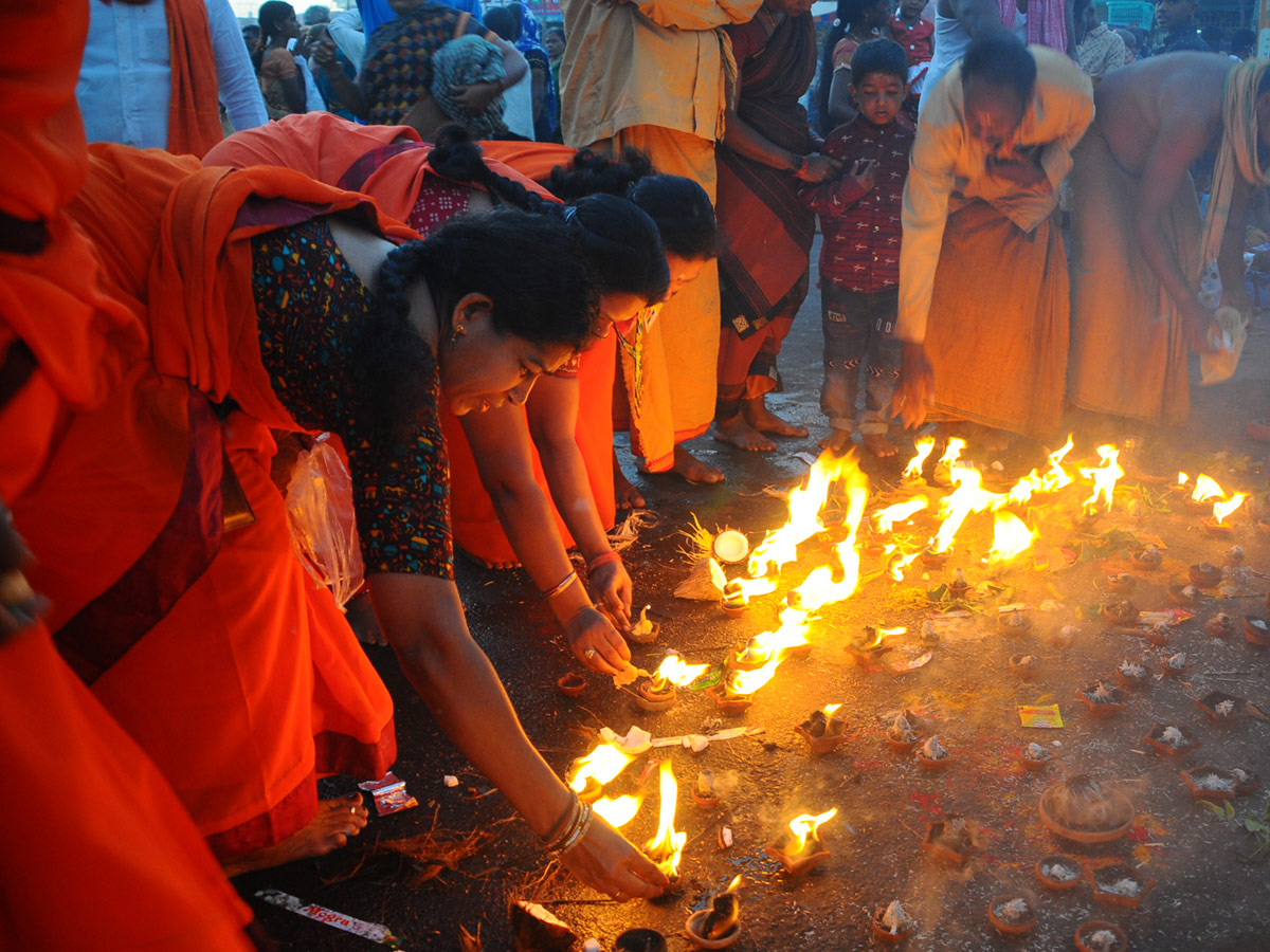 Maha Shivaratri Celebrations At Srisailam Mallikarjuna Swamy Temple Photo Gallery - Sakshi13