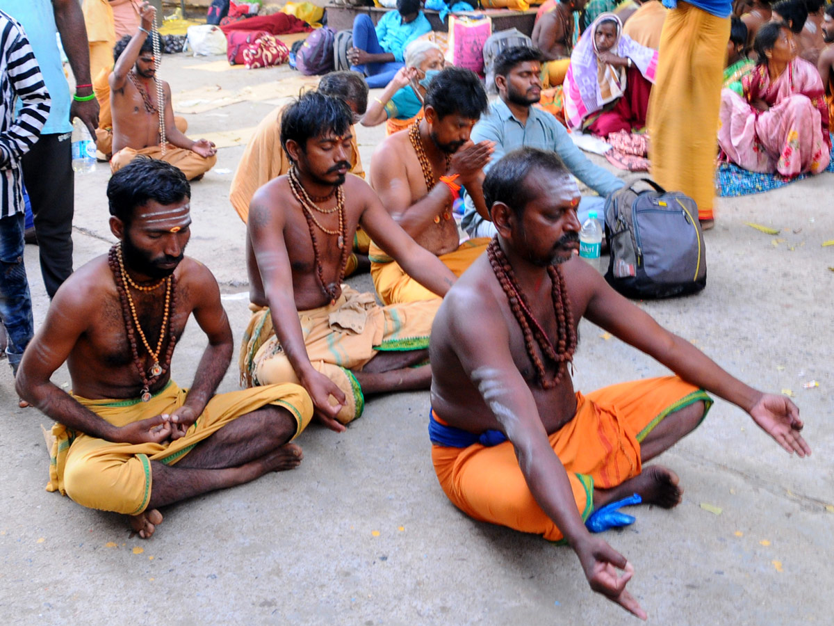 Maha Shivaratri Celebrations At Srisailam Mallikarjuna Swamy Temple Photo Gallery - Sakshi30