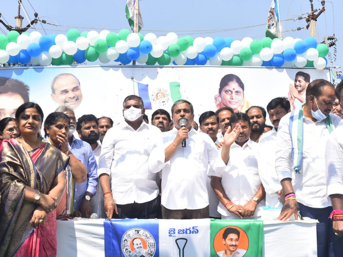 YSR Congress Party 11th Foundation Day Celebrations At Party Office - Sakshi15