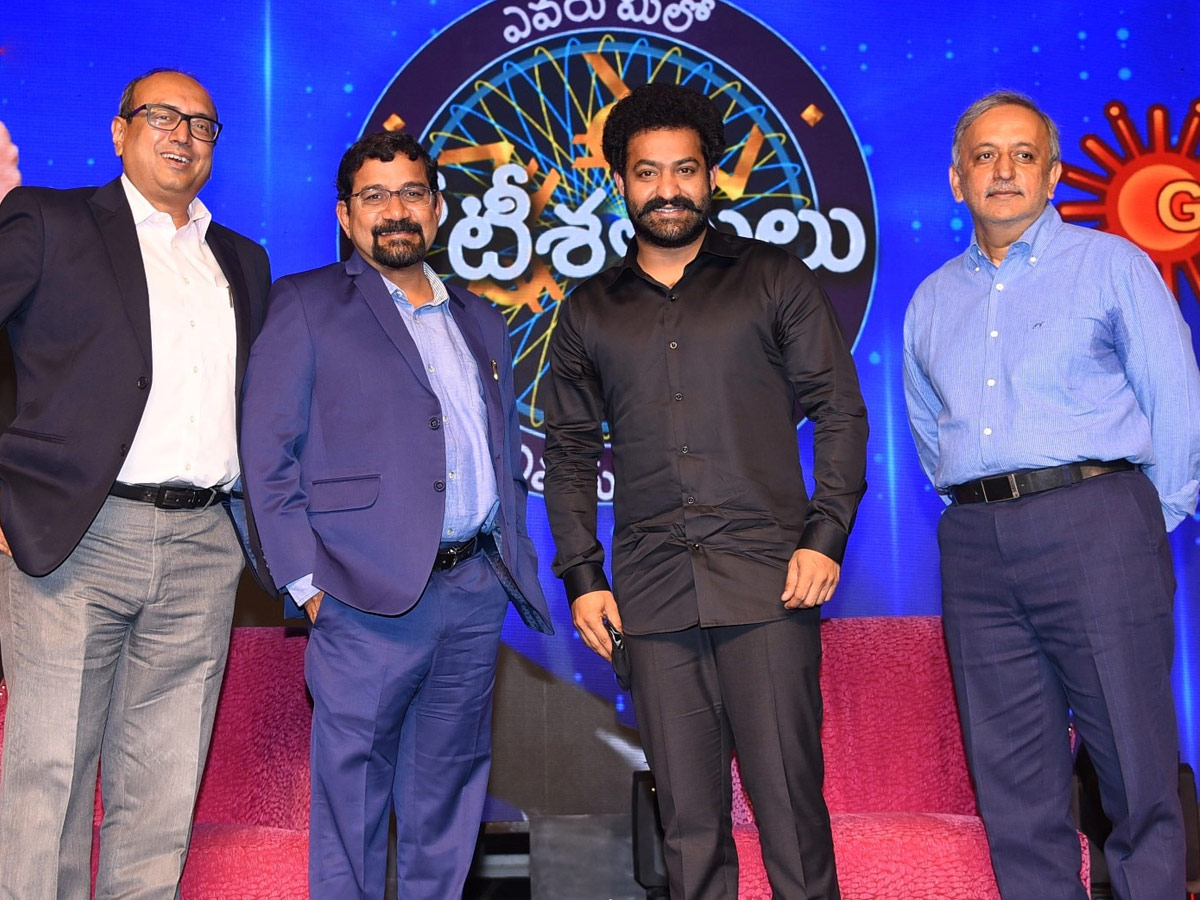 “Evaru Meelo Koteeswarulu” Be Hosted By Young Tiger NTR Press Meet Photo Galler - Sakshi1