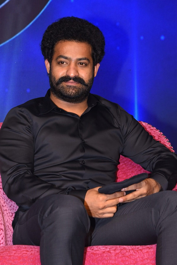 “Evaru Meelo Koteeswarulu” Be Hosted By Young Tiger NTR Press Meet Photo Galler - Sakshi13