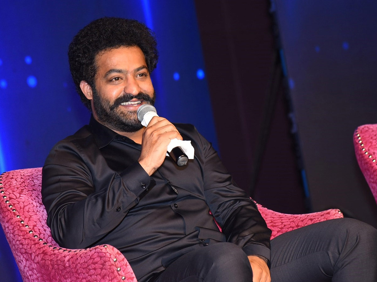 “Evaru Meelo Koteeswarulu” Be Hosted By Young Tiger NTR Press Meet Photo Galler - Sakshi8