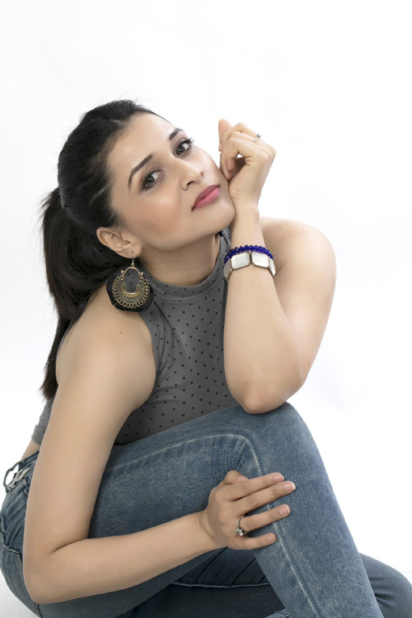 Mannara Chopra Latest Photo Gallery - Sakshi14