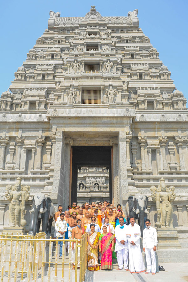 Yadadri brahmotsavalu beginning with Swasti Vachana Puja Photo Gallery - Sakshi26