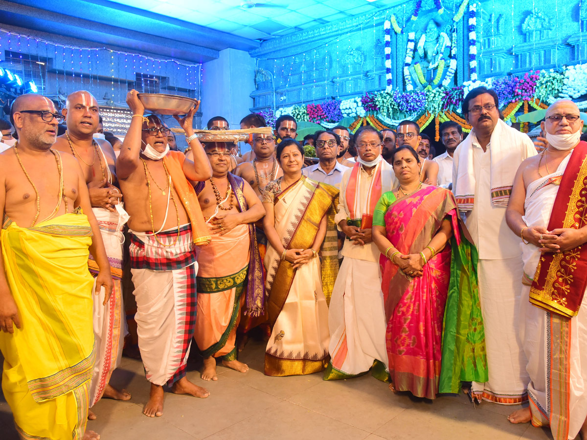 Yadadri brahmotsavalu beginning with Swasti Vachana Puja Photo Gallery - Sakshi15