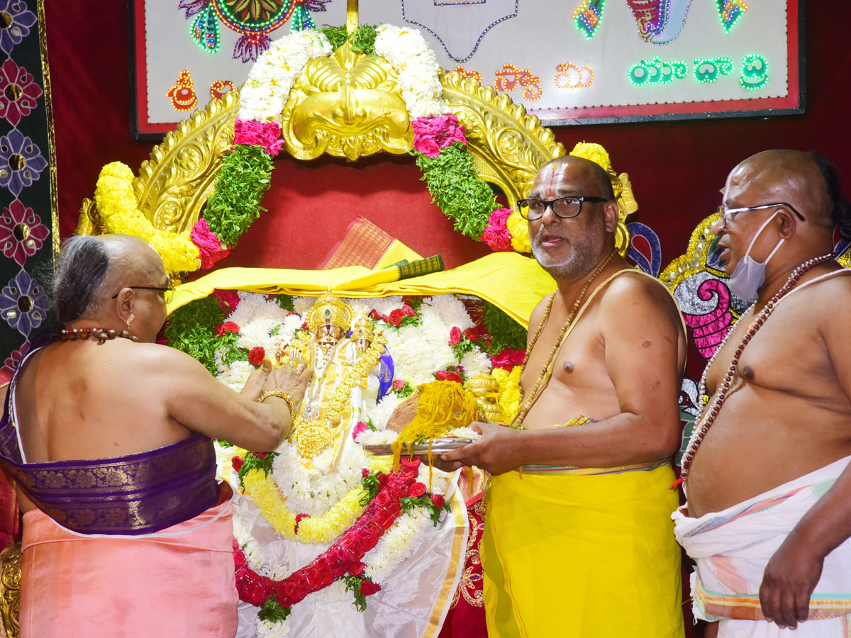 Yadadri brahmotsavalu beginning with Swasti Vachana Puja Photo Gallery - Sakshi6