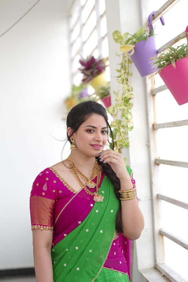 Anchor Meghana Beautiful Photo Gallery - Sakshi15