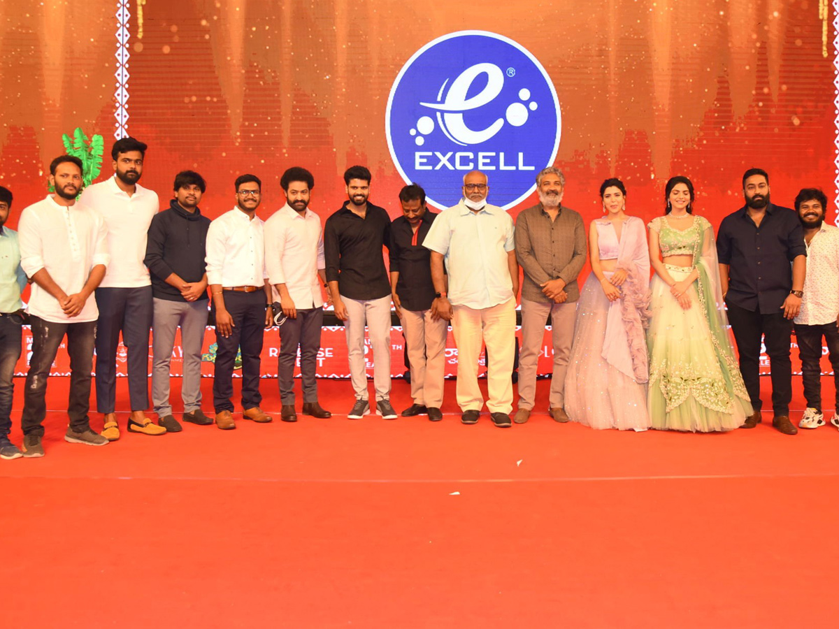 Thellavarithe Guruvaram Pre Release Event Pics - Sakshi8