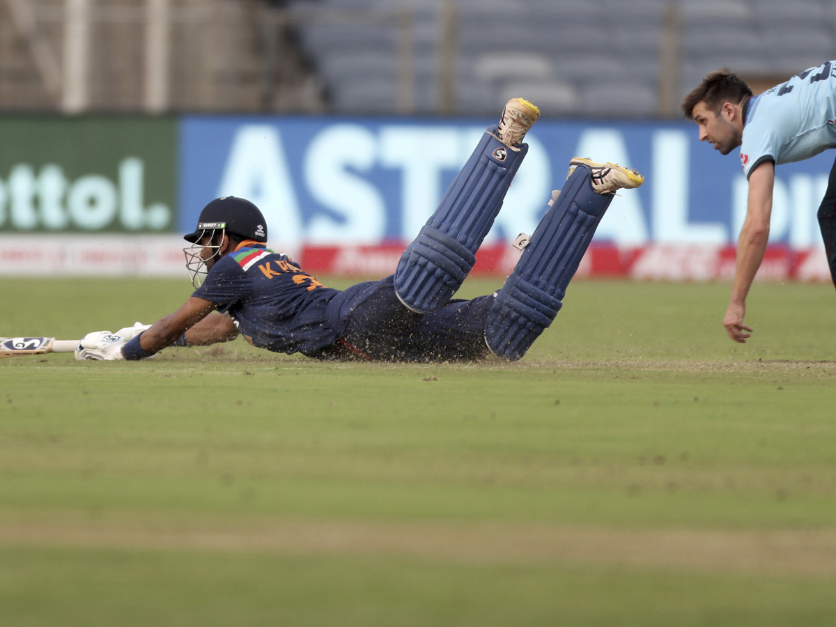 India beat England by 66 runs Photo Gallery - Sakshi16