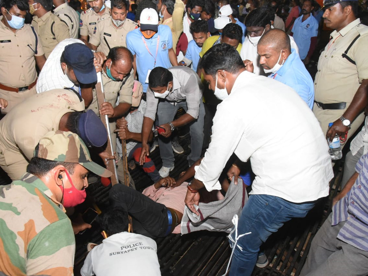 Stand Collapses At Kabaddi Championship in Suryapet - Sakshi11