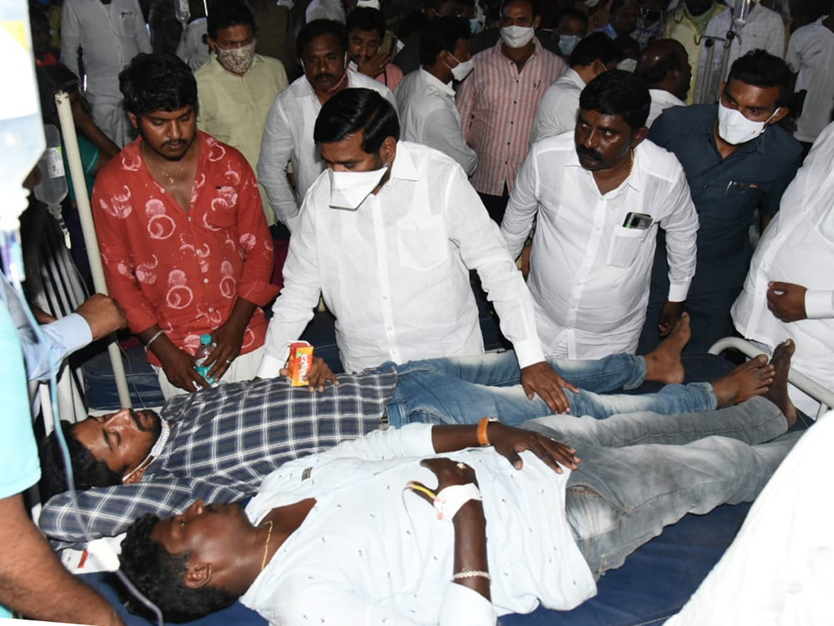 Stand Collapses At Kabaddi Championship in Suryapet - Sakshi21