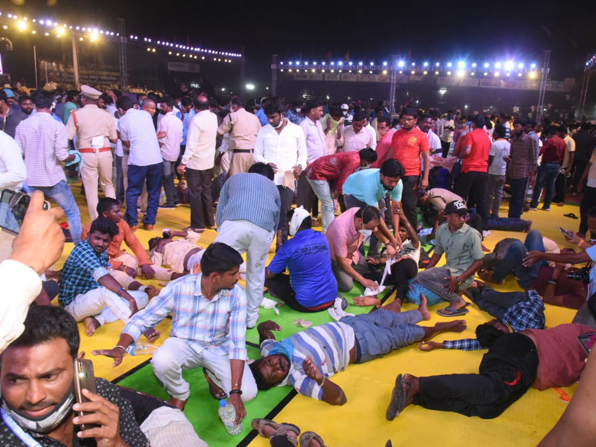 Stand Collapses At Kabaddi Championship in Suryapet - Sakshi24