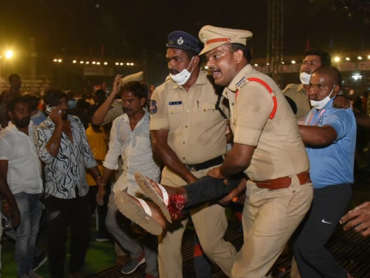 Stand Collapses At Kabaddi Championship in Suryapet - Sakshi25