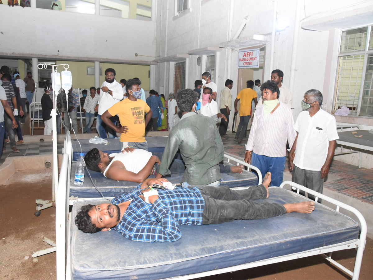 Stand Collapses At Kabaddi Championship in Suryapet - Sakshi28