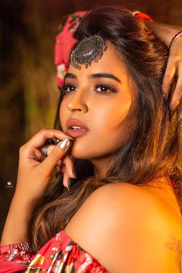 Rangasthalam Fame Pujita Ponnada Photo Gallery - Sakshi3