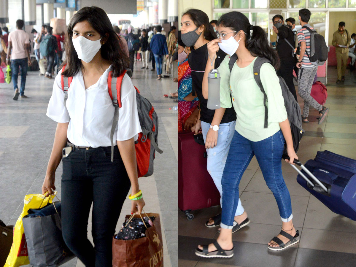 Students Going To Their Hometown After Closing Hostels Photo Gallery - Sakshi1