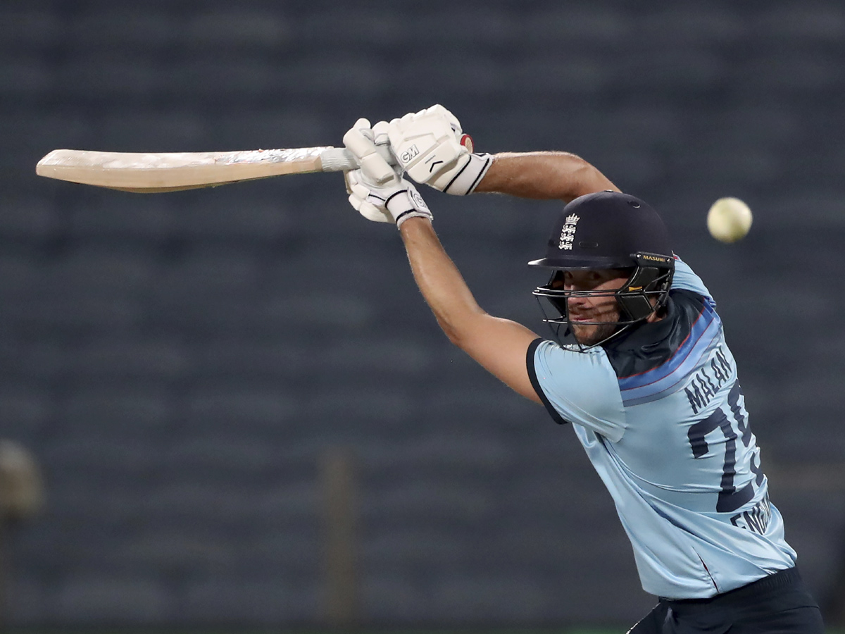 England beat India by 6 wickets to level series Photo Gallery - Sakshi4