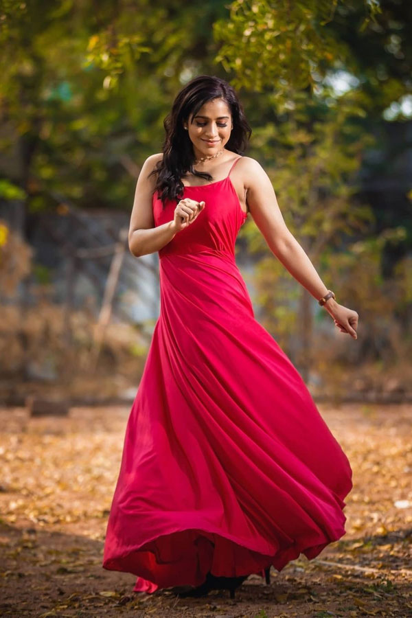 Rashmi Gautam Latest Photo Gallery - Sakshi25