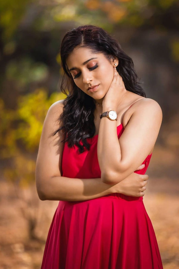 Rashmi Gautam Latest Photo Gallery - Sakshi27