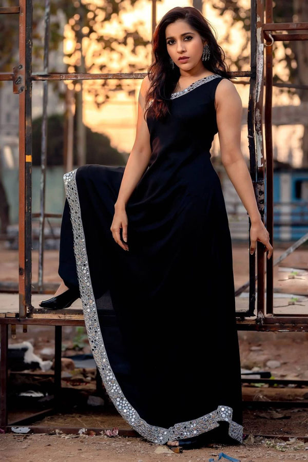 Rashmi Gautam Latest Photo Gallery - Sakshi6