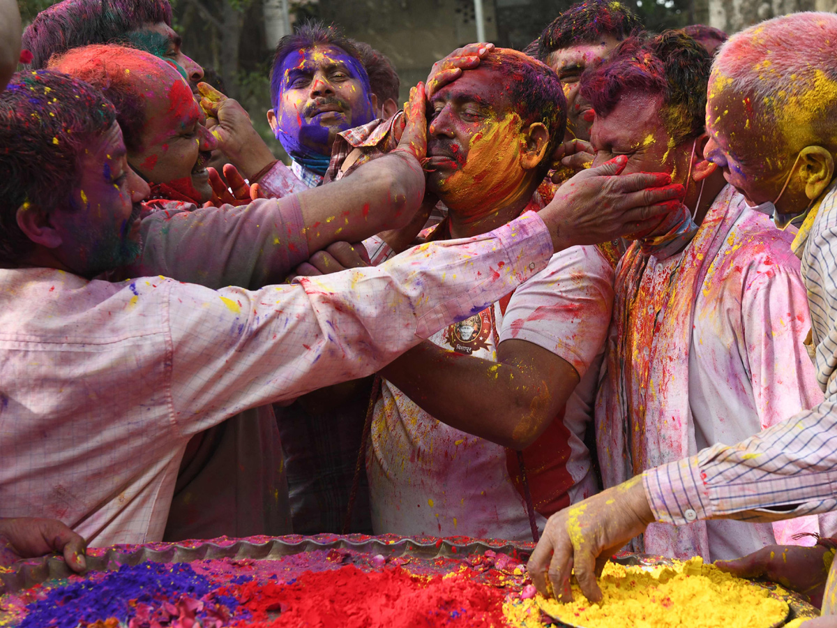 Festival Of Colors In India - Sakshi8