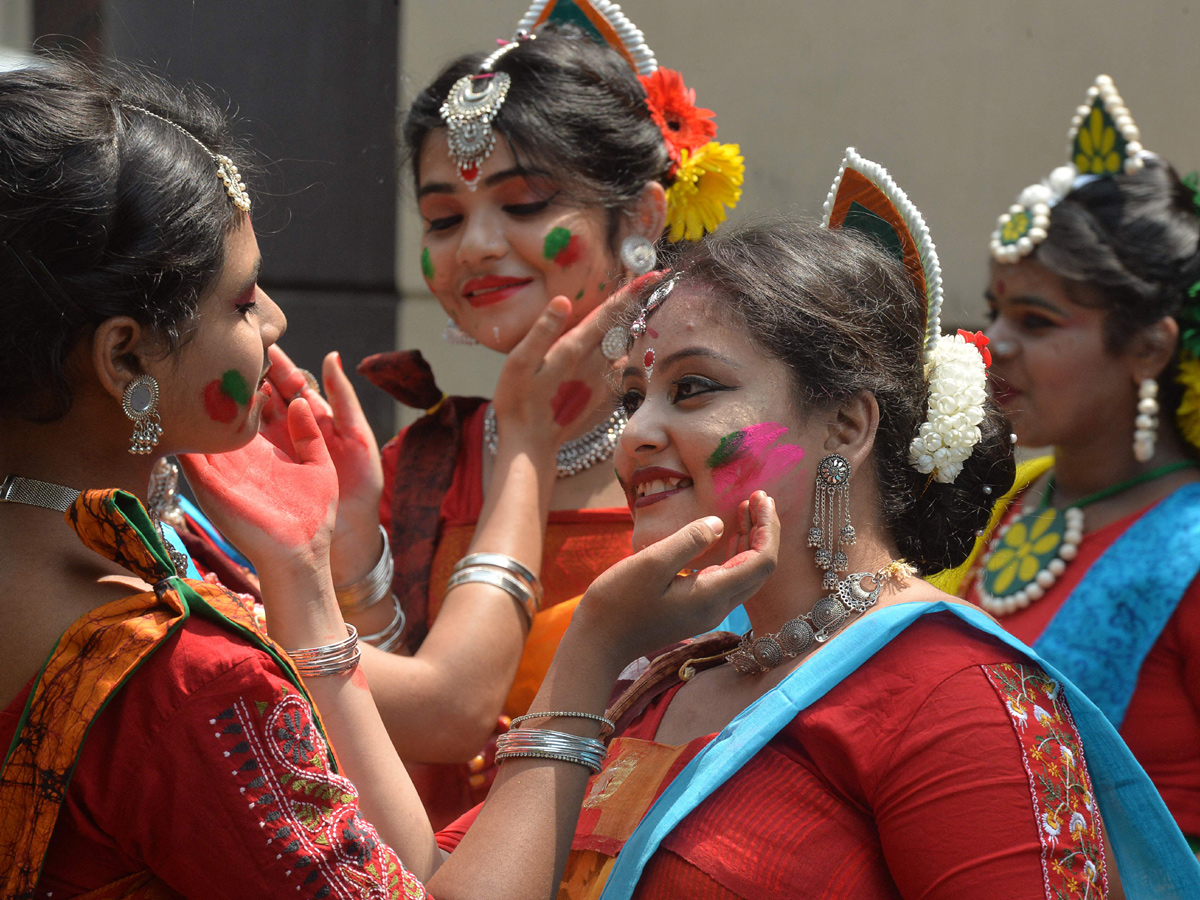 Festival Of Colors In India - Sakshi10