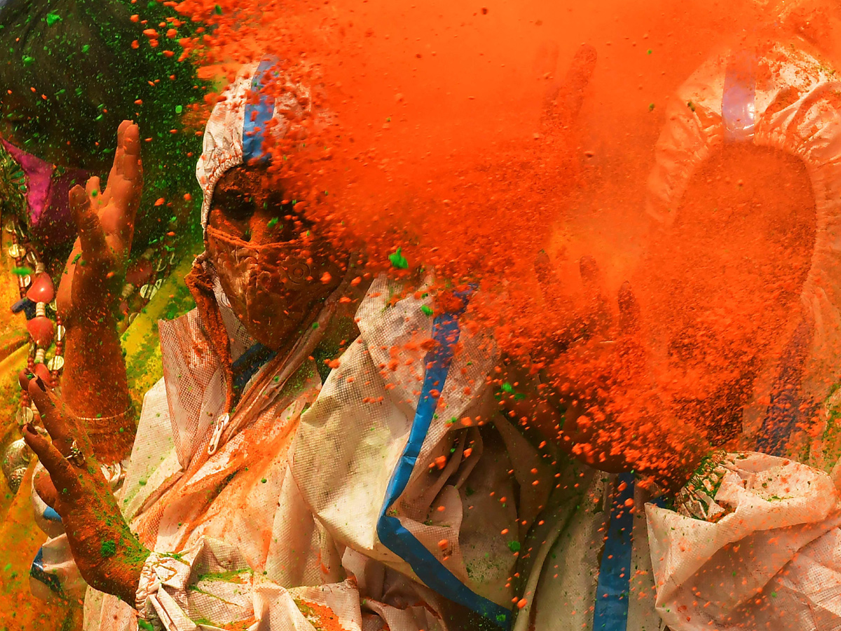 Festival Of Colors In India - Sakshi31