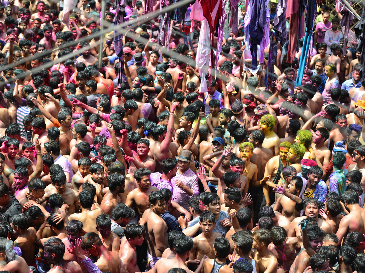 Festival Of Colors In India - Sakshi33