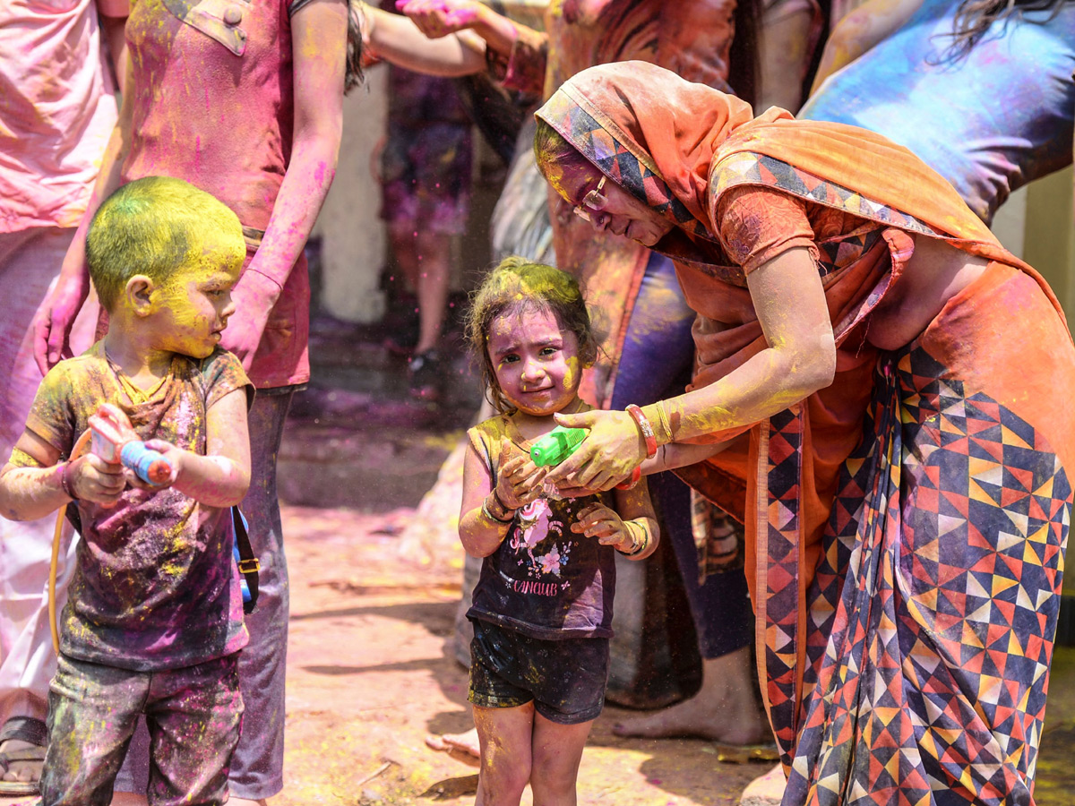 Festival Of Colors In India - Sakshi37