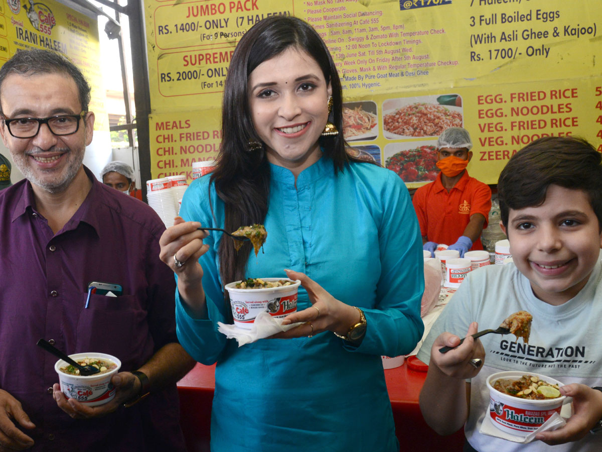 Cafe 555 Introduces Season's First Haleem At Masab Tank Photo Gallery - Sakshi3