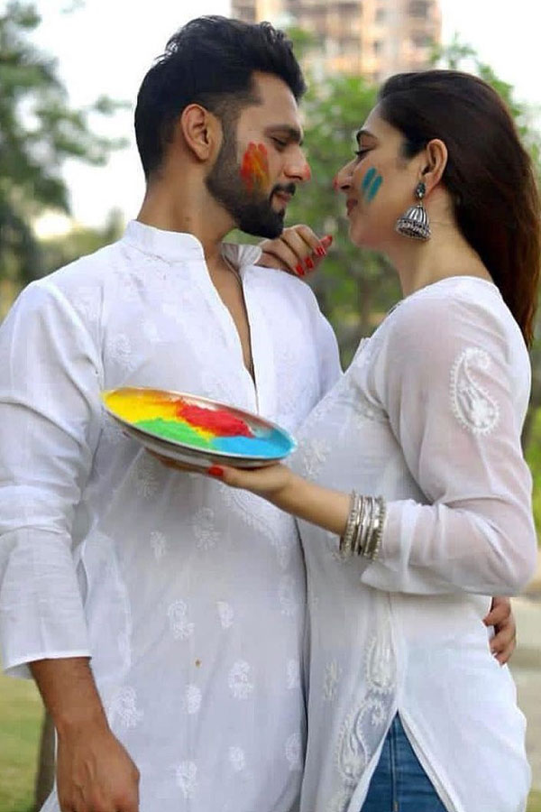 Holi 2021:Celebrities Paint The Town With Colors Photo Gallery - Sakshi23