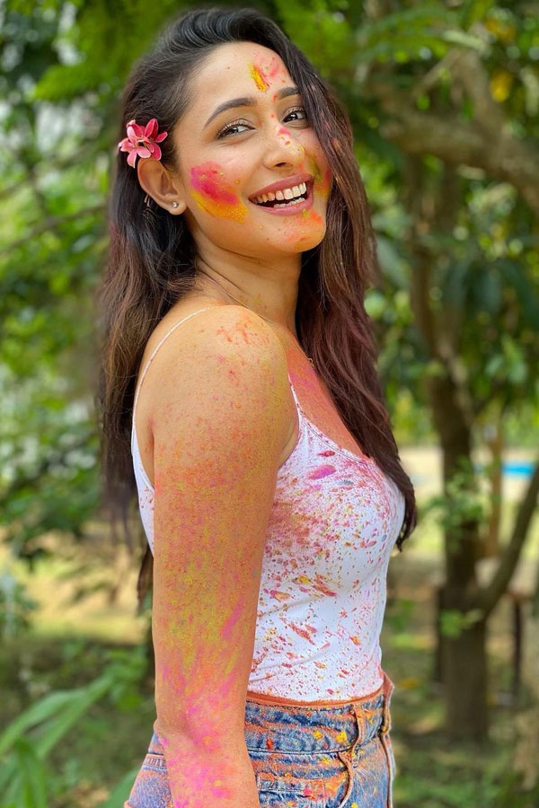 Holi 2021:Celebrities Paint The Town With Colors Photo Gallery - Sakshi26