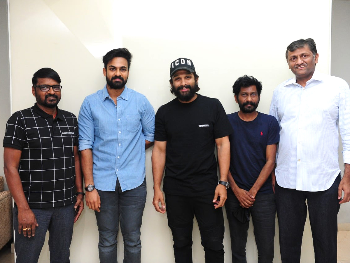 Allu Arjun Appreciates Uppena Team Photo Gallery - Sakshi3