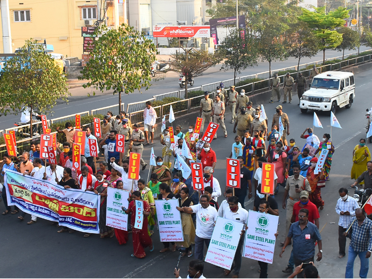 AP Bandh Over Privatization Of Visakhapatnam Steel Plant photo Gallery - Sakshi2