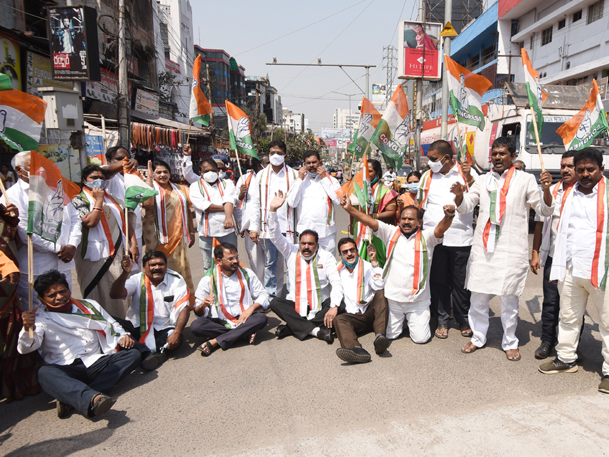 AP Bandh Over Privatization Of Visakhapatnam Steel Plant photo Gallery - Sakshi15