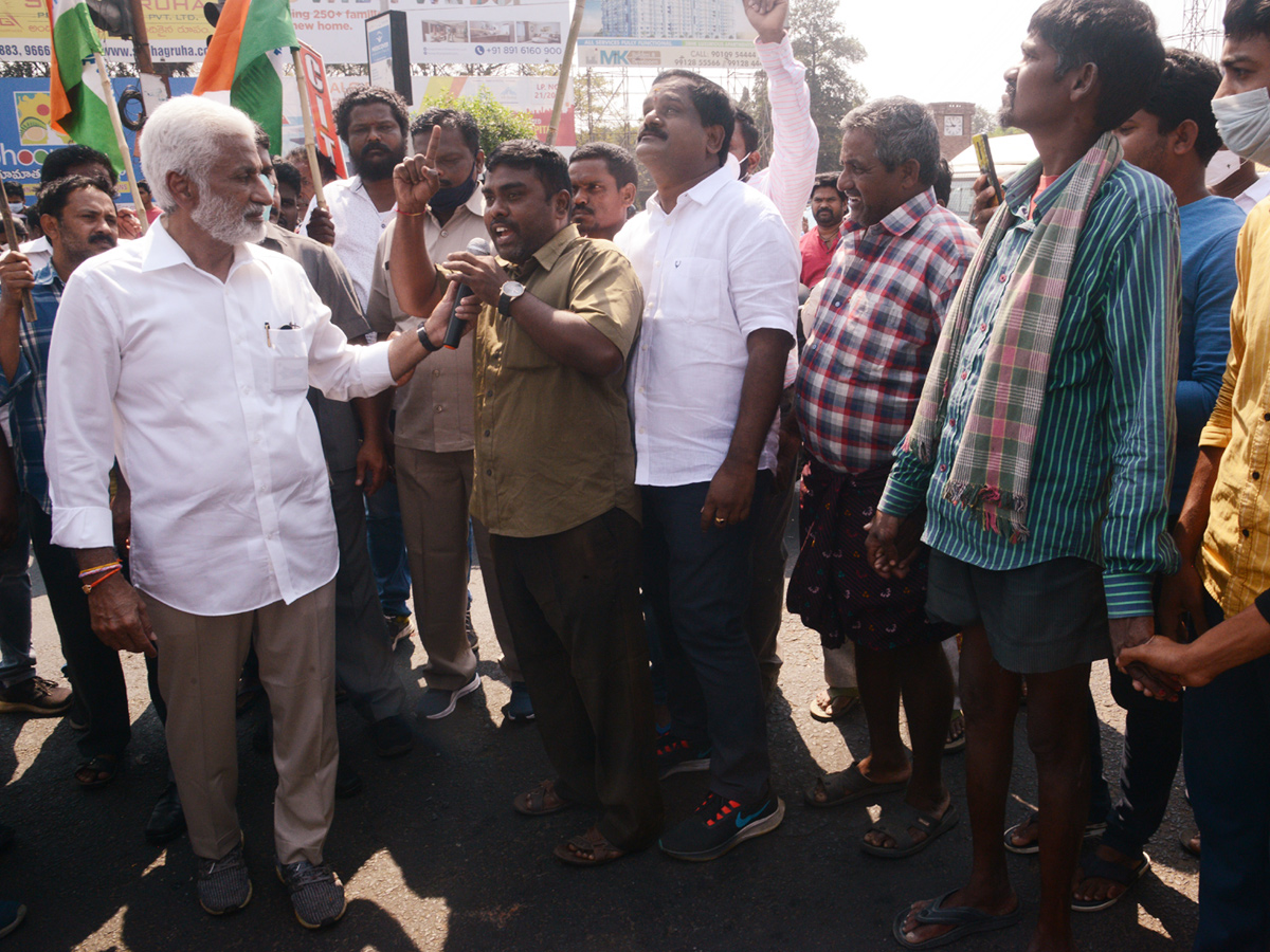 AP Bandh Over Privatization Of Visakhapatnam Steel Plant photo Gallery - Sakshi5