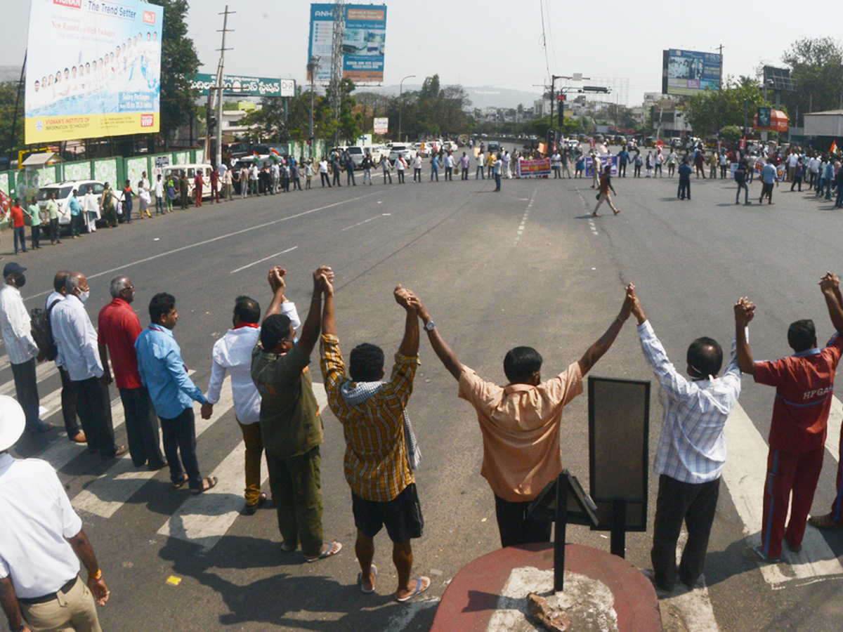 AP Bandh Over Privatization Of Visakhapatnam Steel Plant photo Gallery - Sakshi10