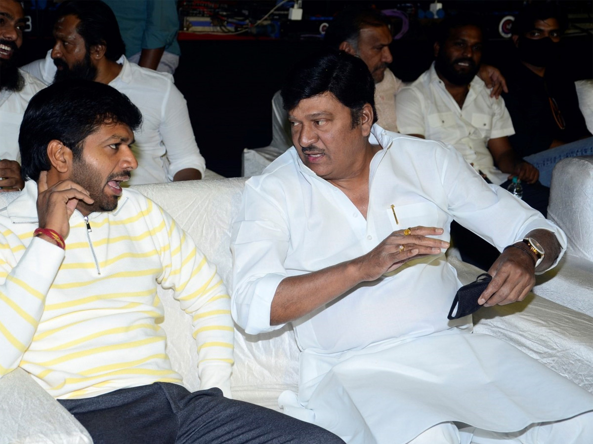 Gaali Sampath Pre Release Event Pics - Sakshi10