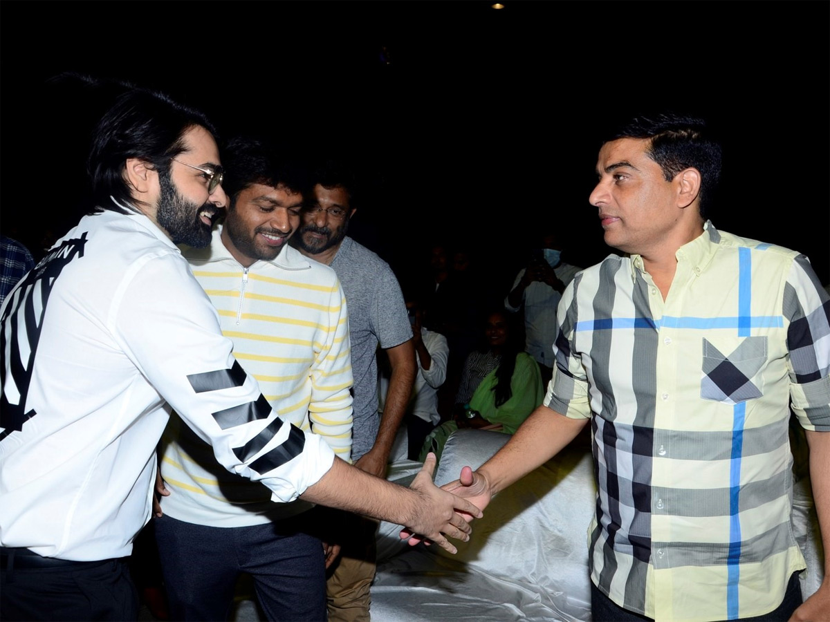 Gaali Sampath Pre Release Event Pics - Sakshi20