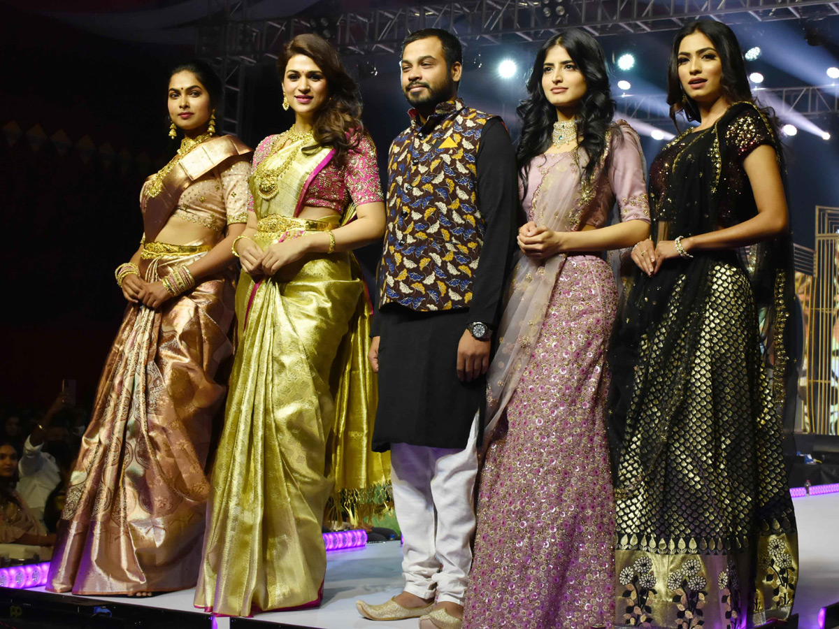 Lifestyle And Bridal Fashion Show at HITEX Photo Gallery - Sakshi6