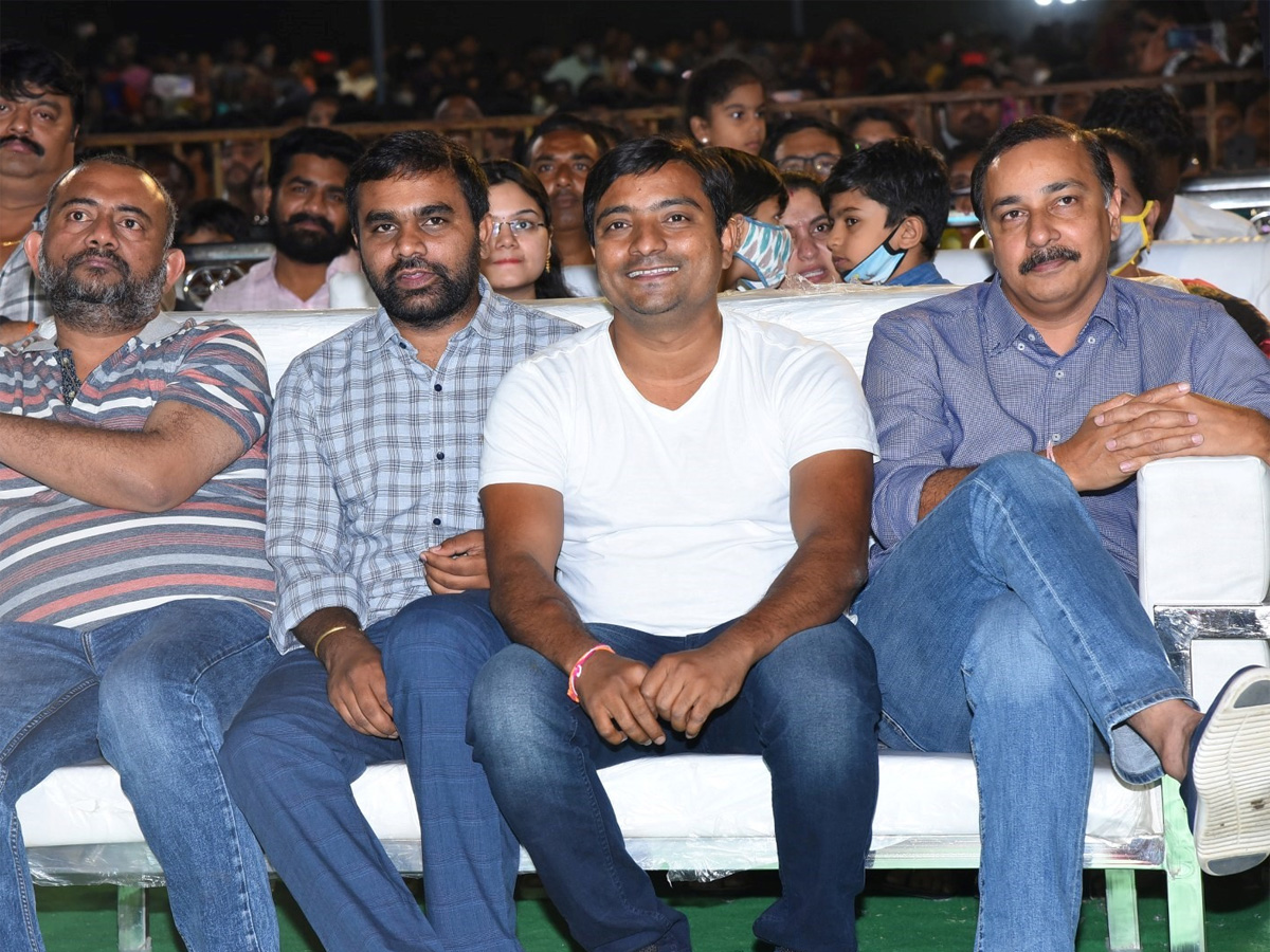 Sreekaram Pre Release Event Pics - Sakshi19