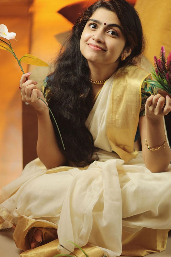 Malayalam Actress Manasa Radhakrishnan Photo Gallery - Sakshi12